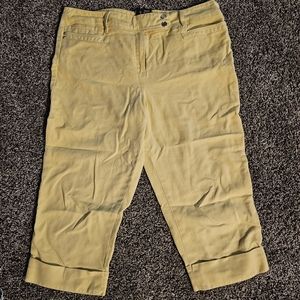 New direction size 14 yellow cropped ankle pants